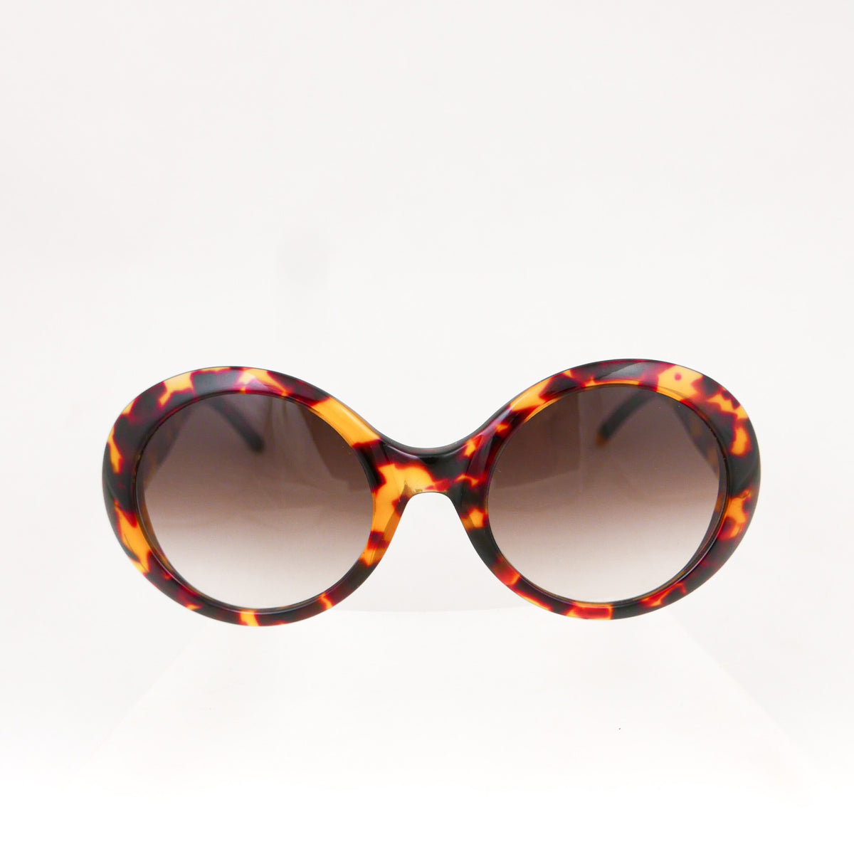Gucci oversized Jackie O sunglasses.100% authentic Elite Women main image 4